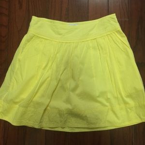 Adorable yellow skirt